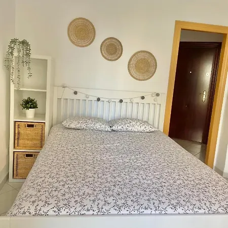 Maravilloso Estudio En Urbanizacion Centro Internacional En A 50 Metros De La Playa * Algarrobo-Costa